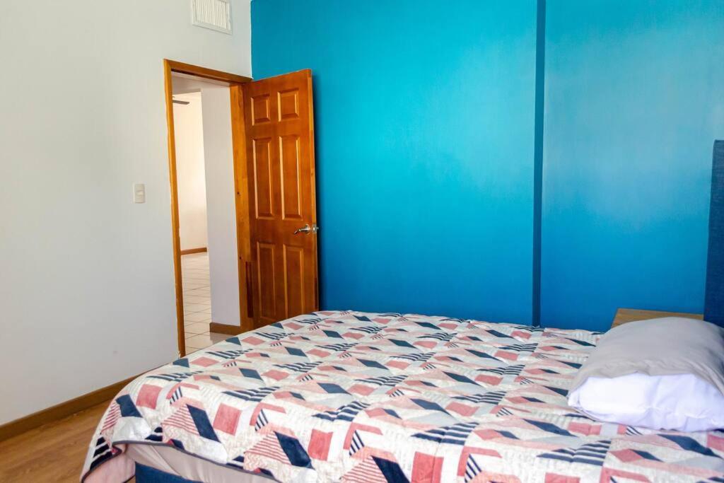 Alojamiento Completo 3 Habitaciones Chihuahua Exterior photo